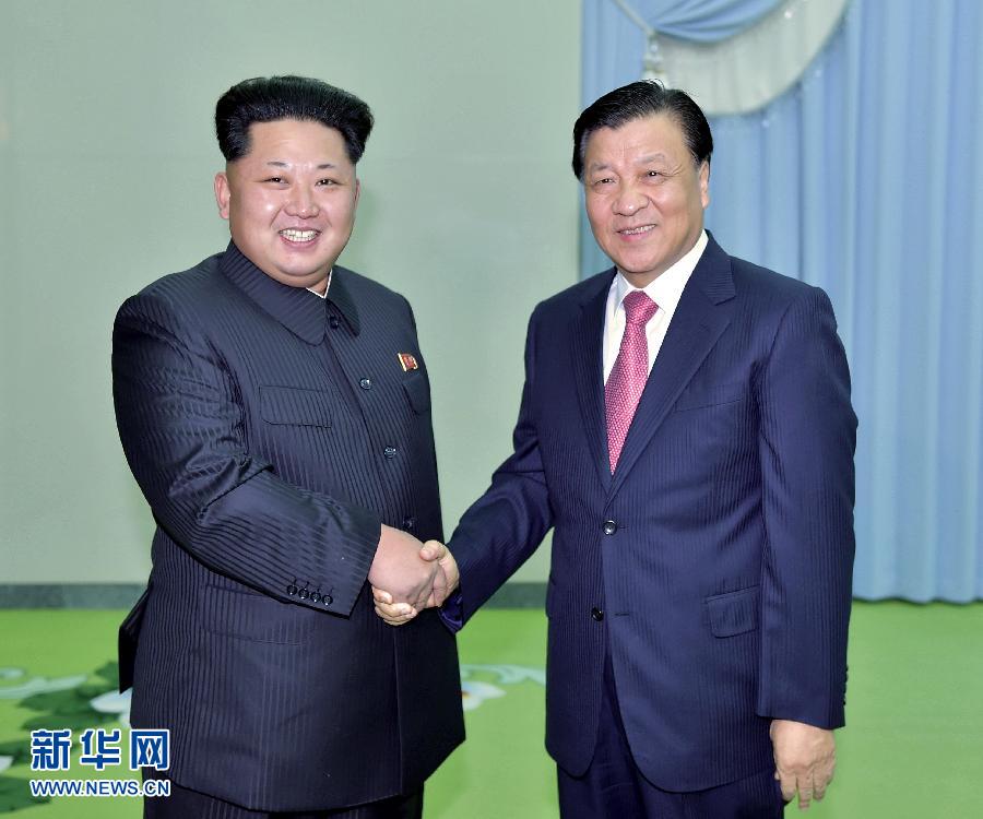 10月9日，中共中央政治局常委、中央書記處書記劉云山在平壤百花園迎賓館會見朝鮮勞動(dòng)黨第一書記金正恩。 新華社記者 李濤 攝