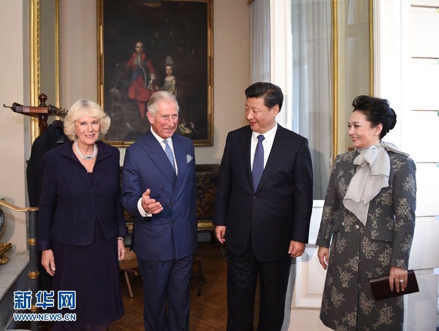 10月20日，國家主席習(xí)近平和夫人彭麗媛在倫敦會見英國查爾斯王儲夫婦。 新華社記者 謝環(huán)馳 攝