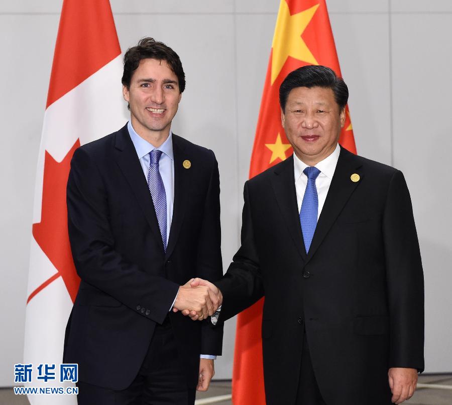 11月16日，國家主席習近平在土耳其安塔利亞會見加拿大總理特魯多。 新華社記者 饒愛民 攝