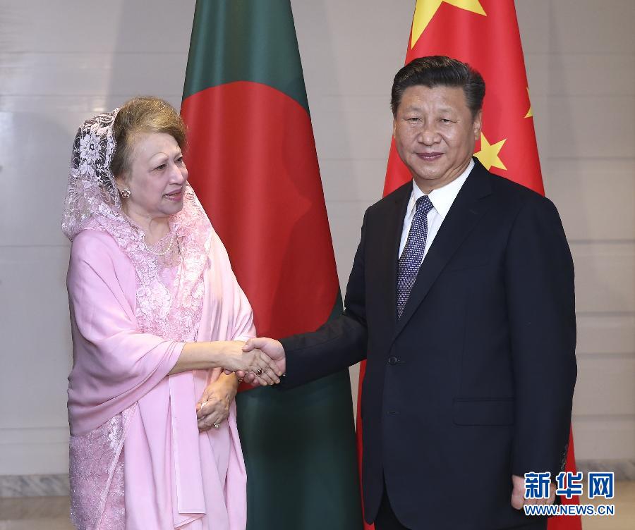 10月14日，國家主席習近平在達卡會見孟加拉國民族主義黨主席卡莉達·齊亞。  新華社記者龐興雷攝 