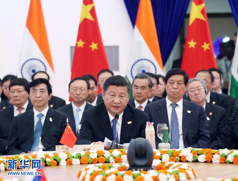 10月16日，金磚國家領導人第八次會晤在印度果阿舉行。中國國家主席習近平、印度總理莫迪、南非總統(tǒng)祖馬、巴西總統(tǒng)特梅爾、俄羅斯總統(tǒng)普京出席。習近平發(fā)表題為《堅定信心　共謀發(fā)展》的重要講話。新華社記者姚大偉攝 