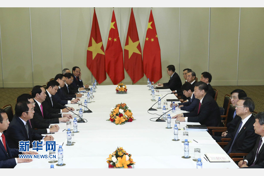 11月19日，國家主席習(xí)近平在利馬會見越南國家主席陳大光。新華社記者 龐興雷 攝 