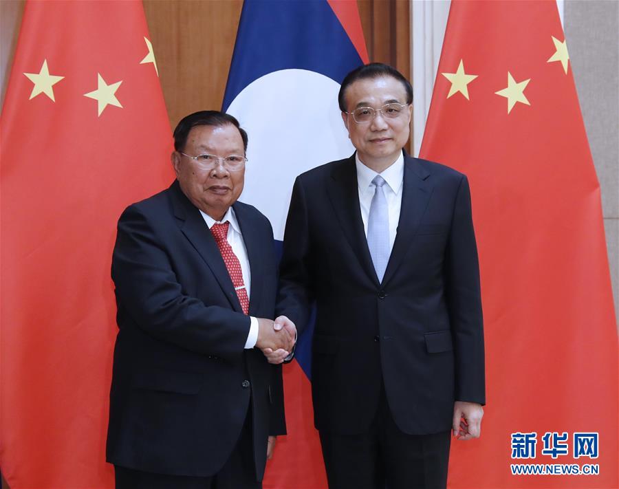 （時(shí)政）李克強(qiáng)會(huì)見老撾人革黨總書記、國家主席本揚(yáng)