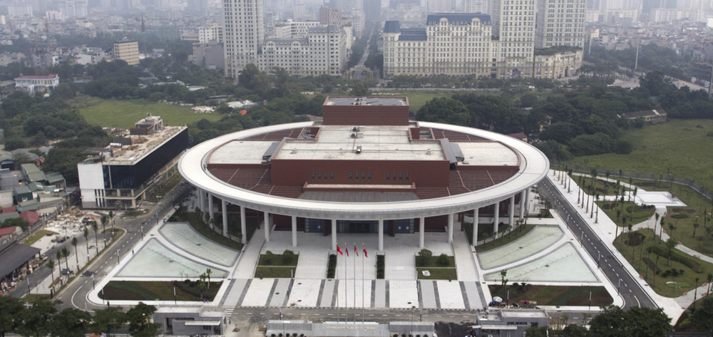 “盡心盡力建好中越友誼精品工程！”——越中友誼宮落成記