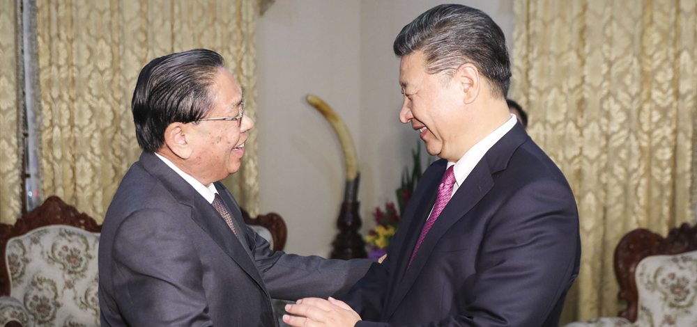 習(xí)近平會見老撾人民革命黨中央委員會前總書記、前國家主席朱馬里