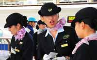 各國(guó)高鐵女乘務(wù)有啥不一樣？【組圖】